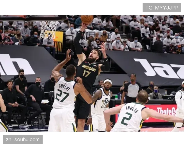 实时战报：勇士客场三分球50投仅12中，单场24%命中率创本季新低